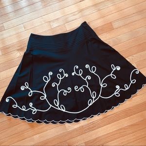 R.Q.T BLACK CIRCLE SKIRT W/ STITCHED DETAIL